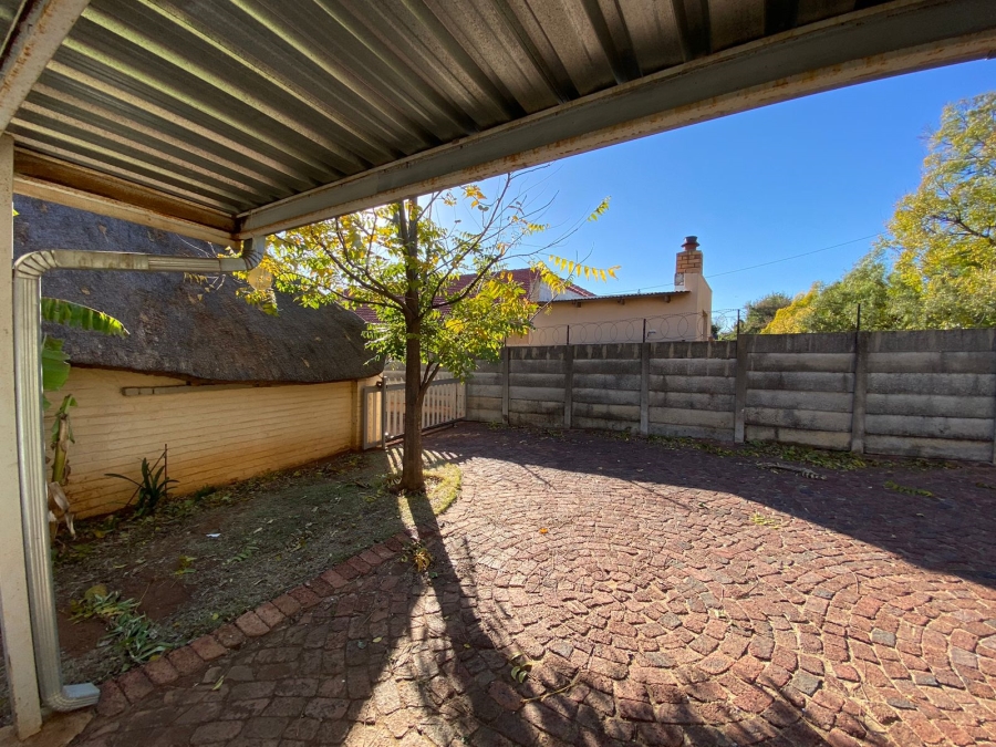 8 Bedroom Property for Sale in Baillie Park North West